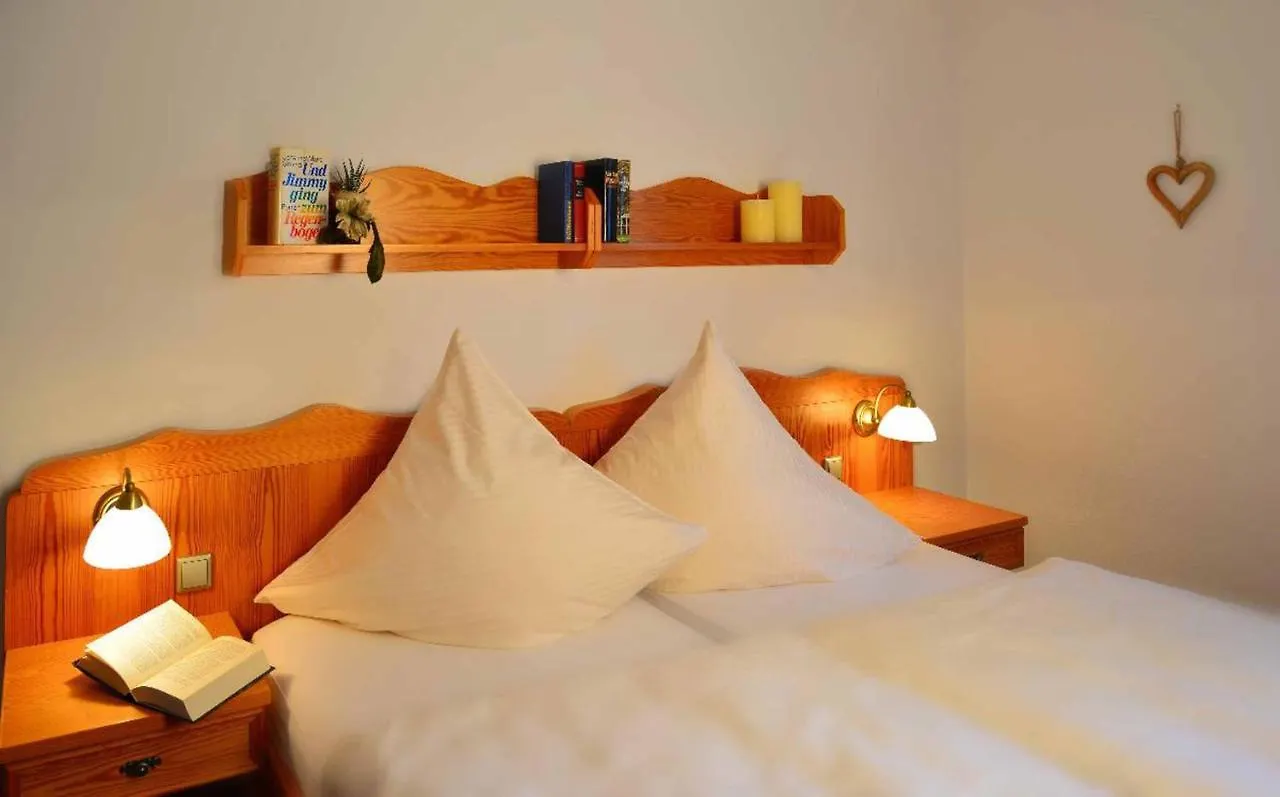 Apartment Ferienwohnungen Haus Wildschütz Frauenau